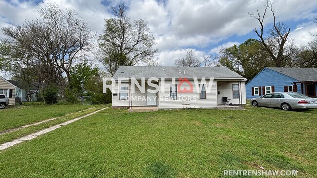 Building Photo - 4920 Buford Ave