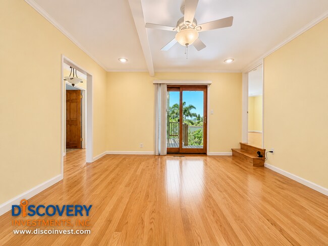 Building Photo - 327 San Carlos Ave