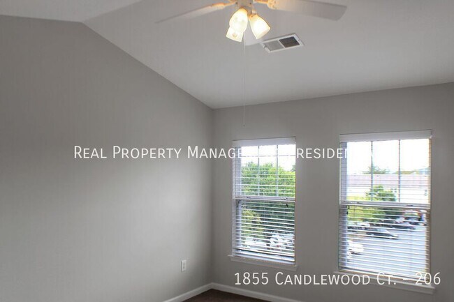 Building Photo - 1855 Candlewood Ct