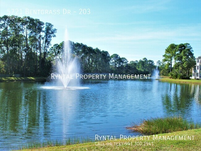 Building Photo - 5721 Bentgrass Dr
