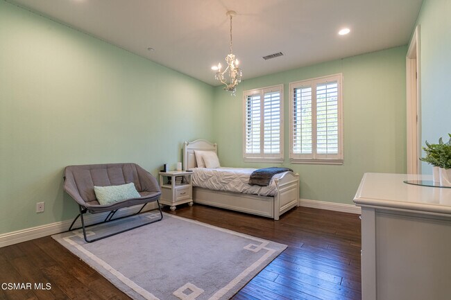 Building Photo - 835 Via Sedona