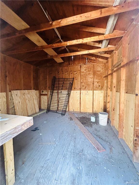 Building Photo - 13 E Fay St