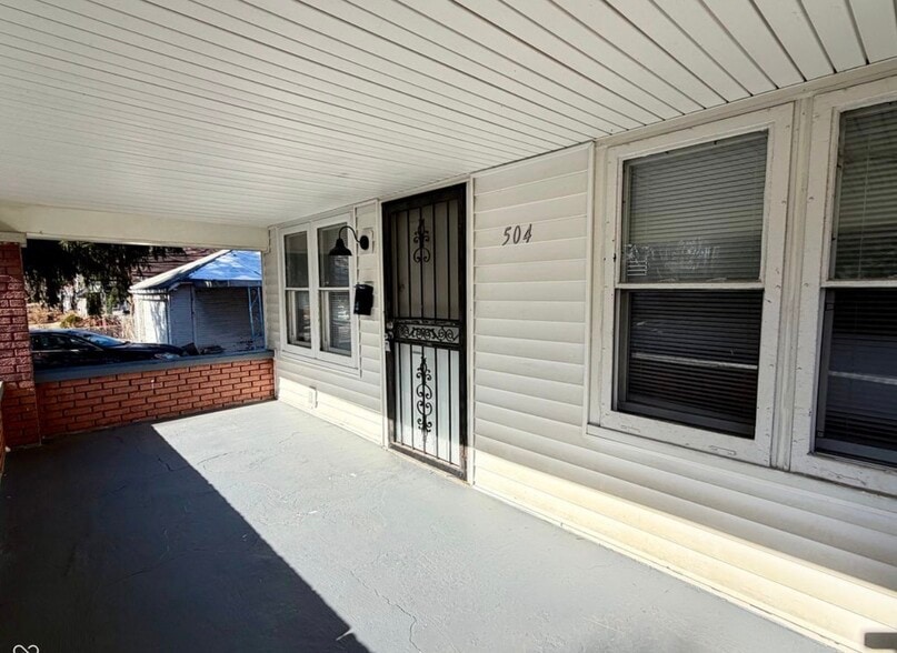 Building Photo - 4002 Rookwood Ave