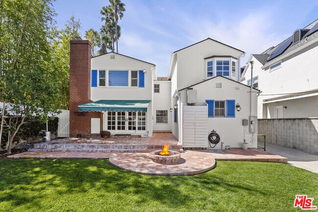 Building Photo - 1204 S Beverwil Dr