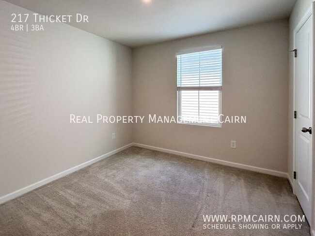 Building Photo - 217 Thicket Dr