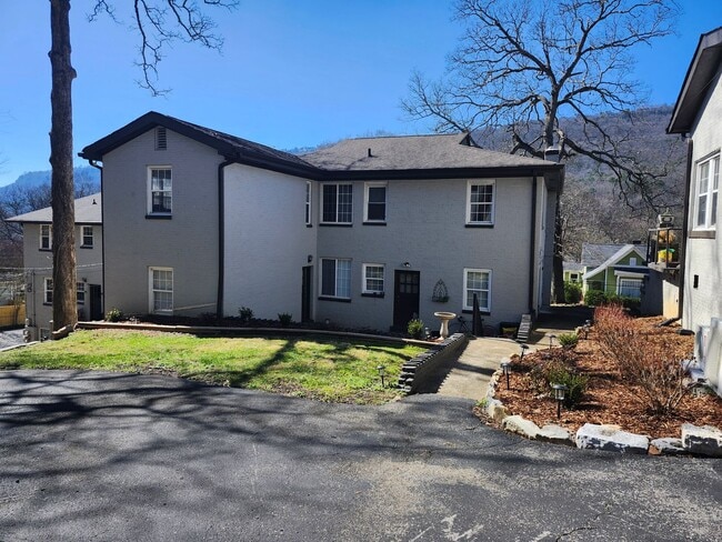 Building Photo - 4916 Tennessee Ave