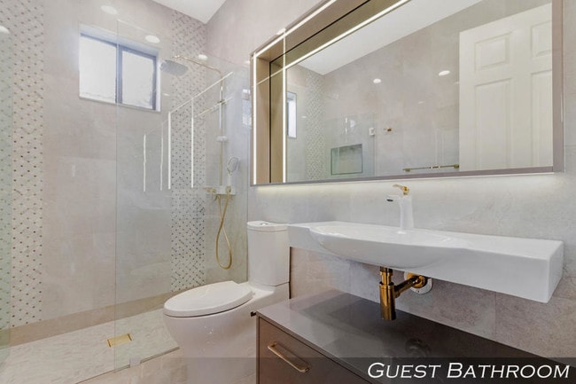 Building Photo - 6836 Adriano Dr