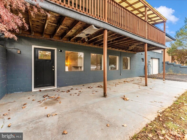 Building Photo - 80 N Edgewood Dr