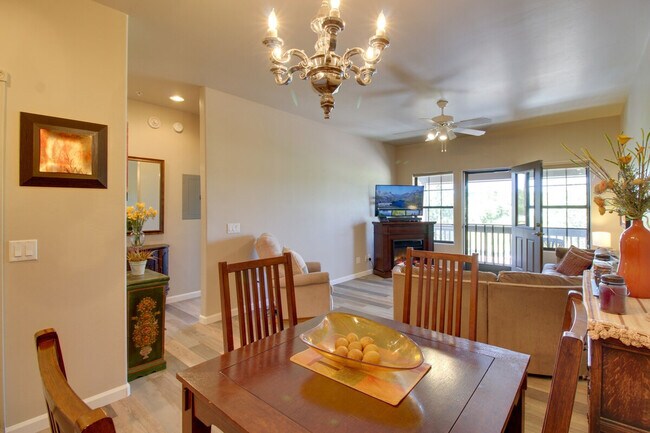 Building Photo - 2373 Quarter Horse Trl