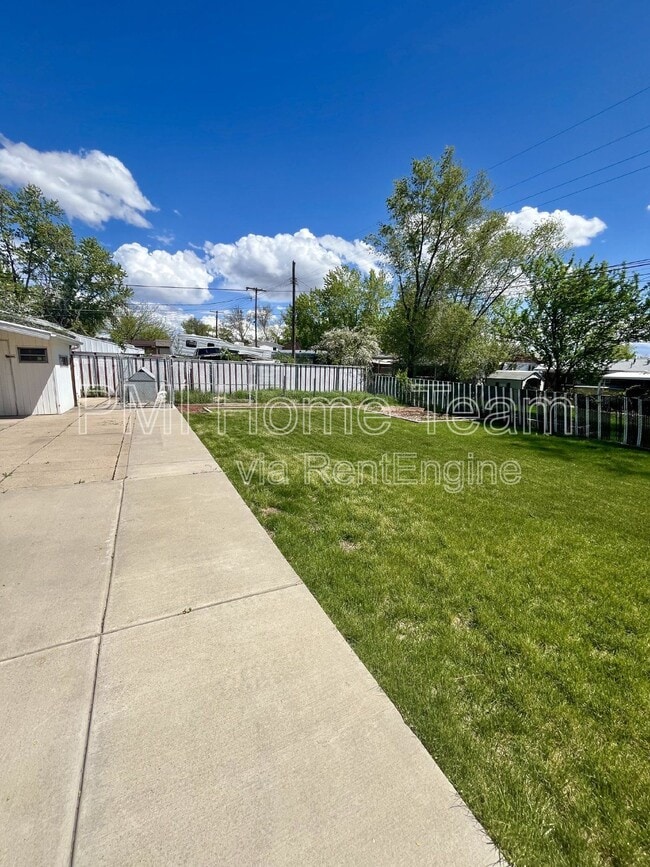 Building Photo - 224 W 700 N