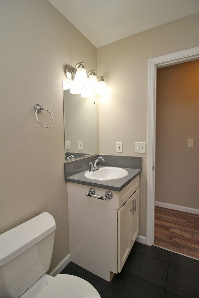 Building Photo - yanke02