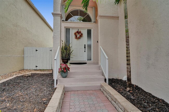 Building Photo - 725 NW 156th Ave