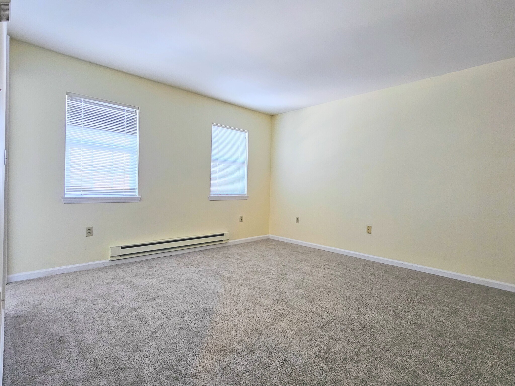 Building Photo - 38 Brookfield Rd