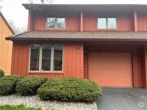 Building Photo - 24 Spring Hill