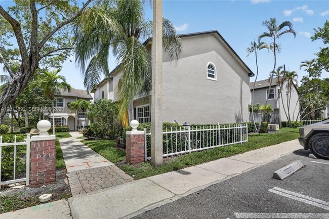 Building Photo - 3815 NW 122nd Terrace