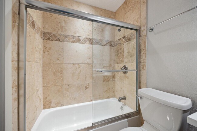 Building Photo - 3616 Ocee St