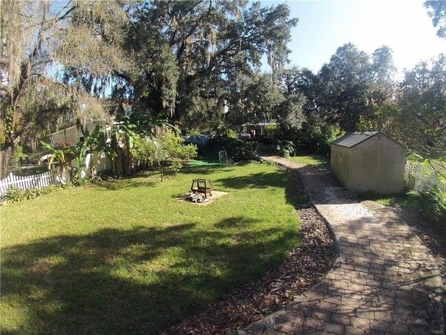 Building Photo - 11949 Riverhills Dr
