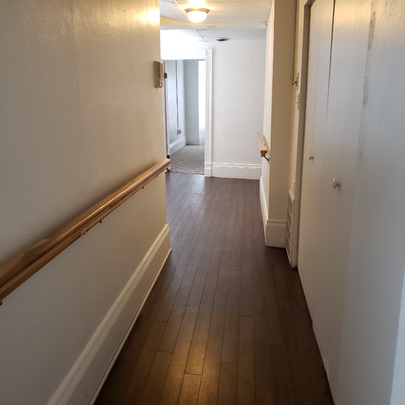 Building Photo - 3 E Prospect Ave