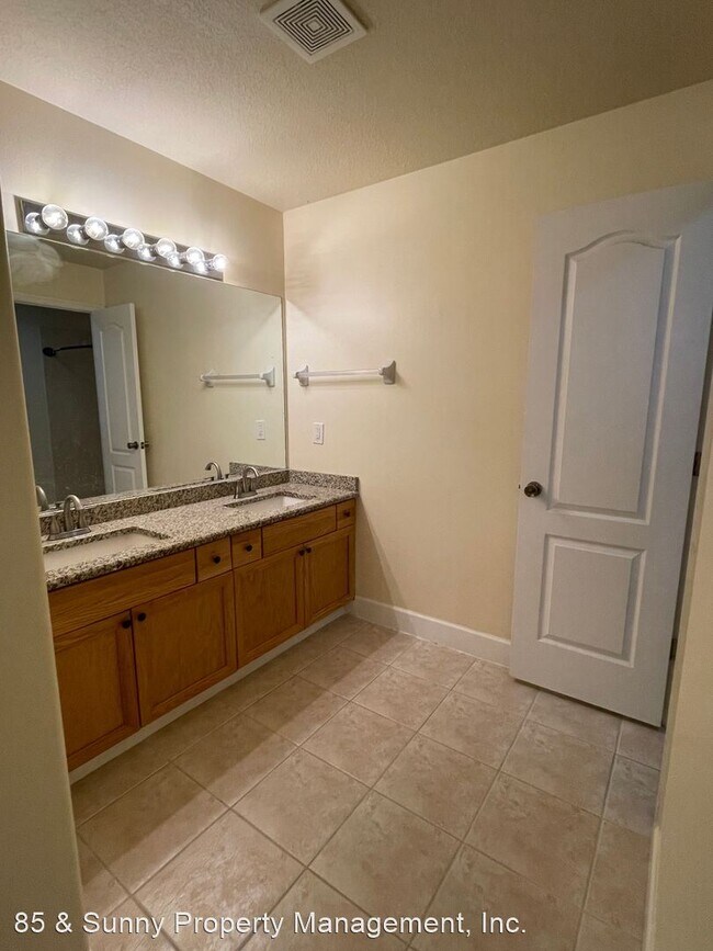 Building Photo - 5 br, 2 bath House - 5361 Somerville Dr
