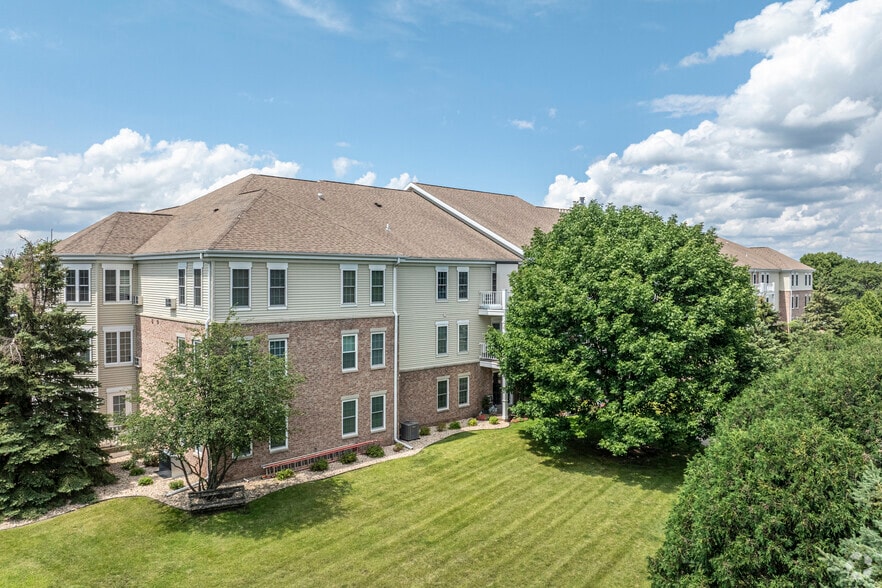 Building Photo - Rosewood Apartments