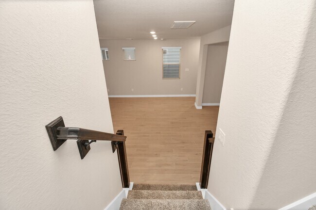 Building Photo - 8515 Rising Stream Dr