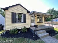 Building Photo - 1939 Bonner St