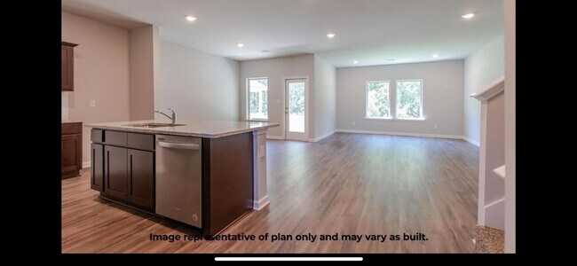 Building Photo - Spacious 4BR House in Slidell