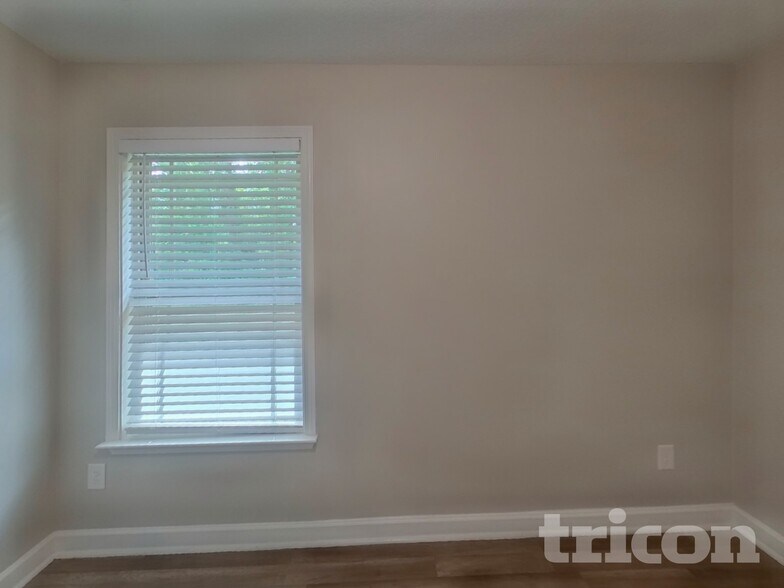 Building Photo - 456 Blairwood Ct