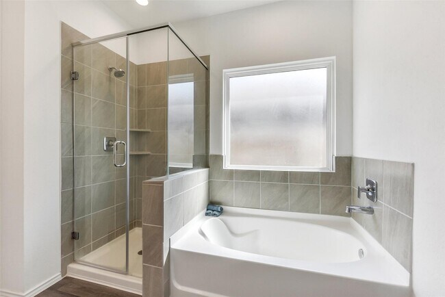 Building Photo - 4985 Blue Beetle Rdg Dr