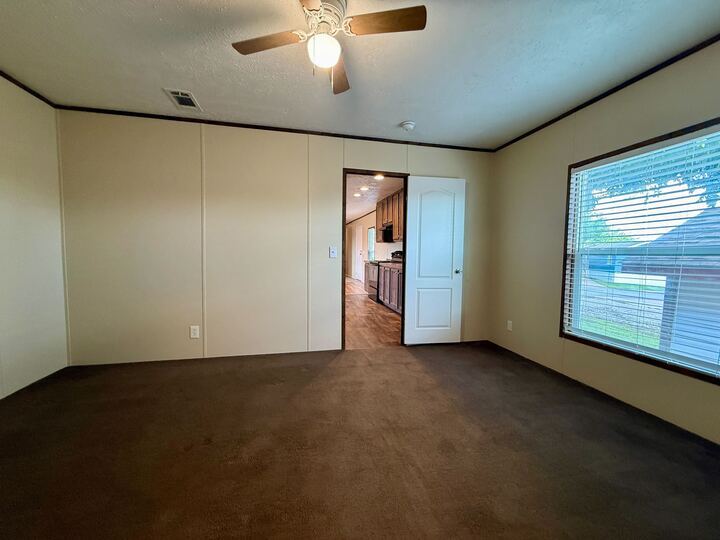 Building Photo - 709 N Collins Fwy