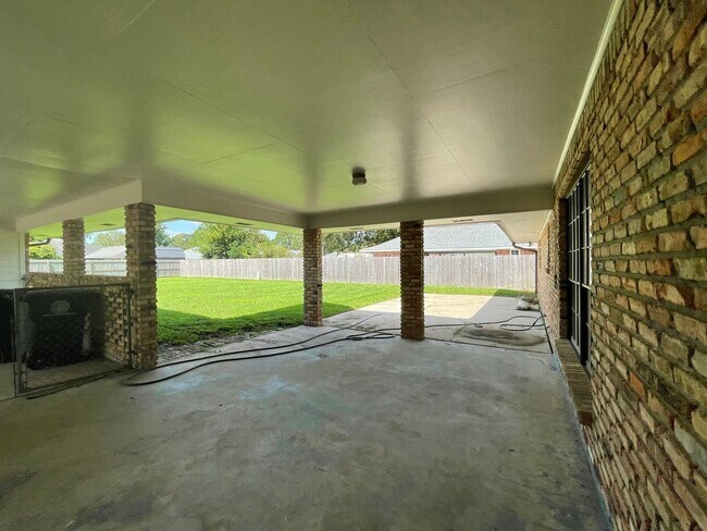 Building Photo - Charming Three Bedroom Home In Shenandoah ...