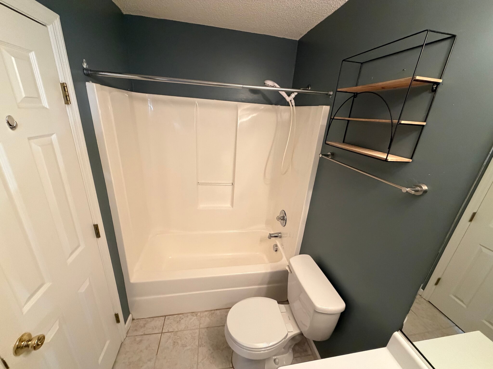 Building Photo - 1021 Old Marks Dr