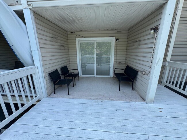 Building Photo - 4736 Walden Pond Dr