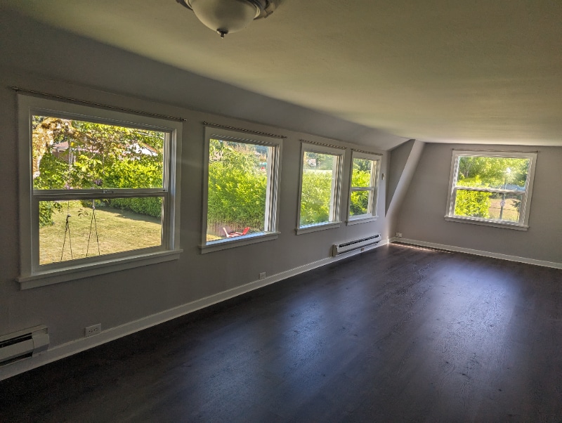 Building Photo - 2010 Dickinson Ave NW