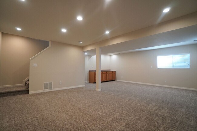 Building Photo - 2995 Frazier Ln