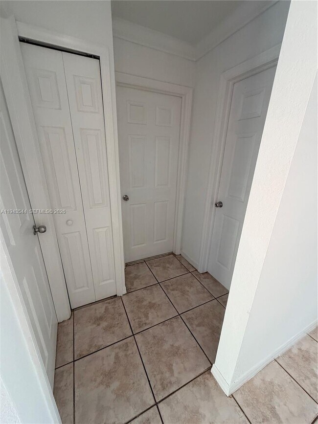 Building Photo - 28431 SW 135th Ave