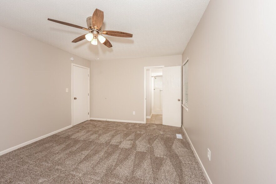 Building Photo - 6554 Telia Dr