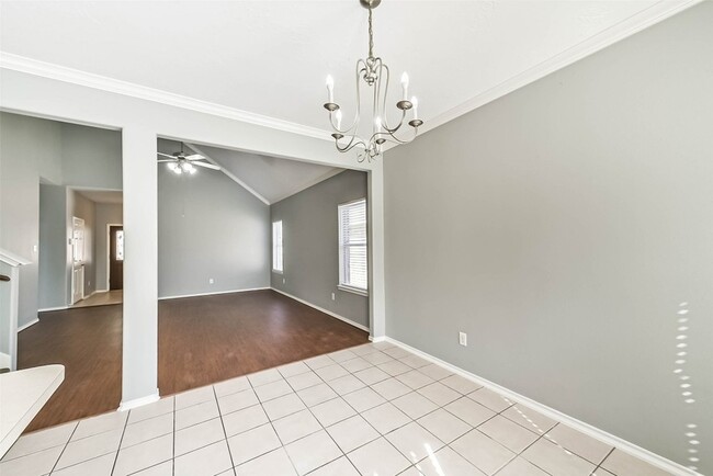 Building Photo - 8726 Old Maple Ln