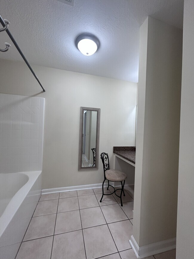 Building Photo - 259 Canterberry Pl