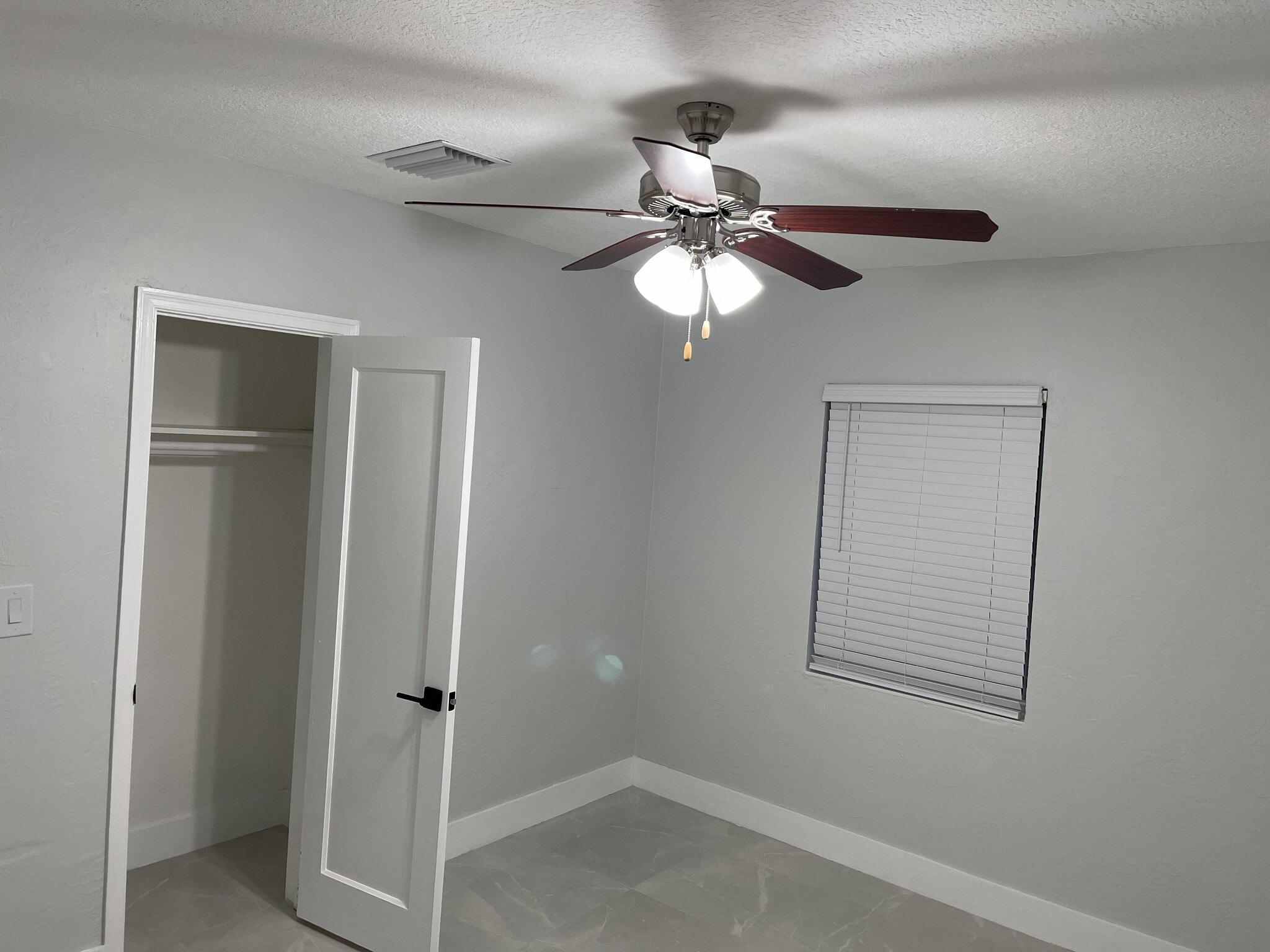 Building Photo - 51 SW 59th Ave