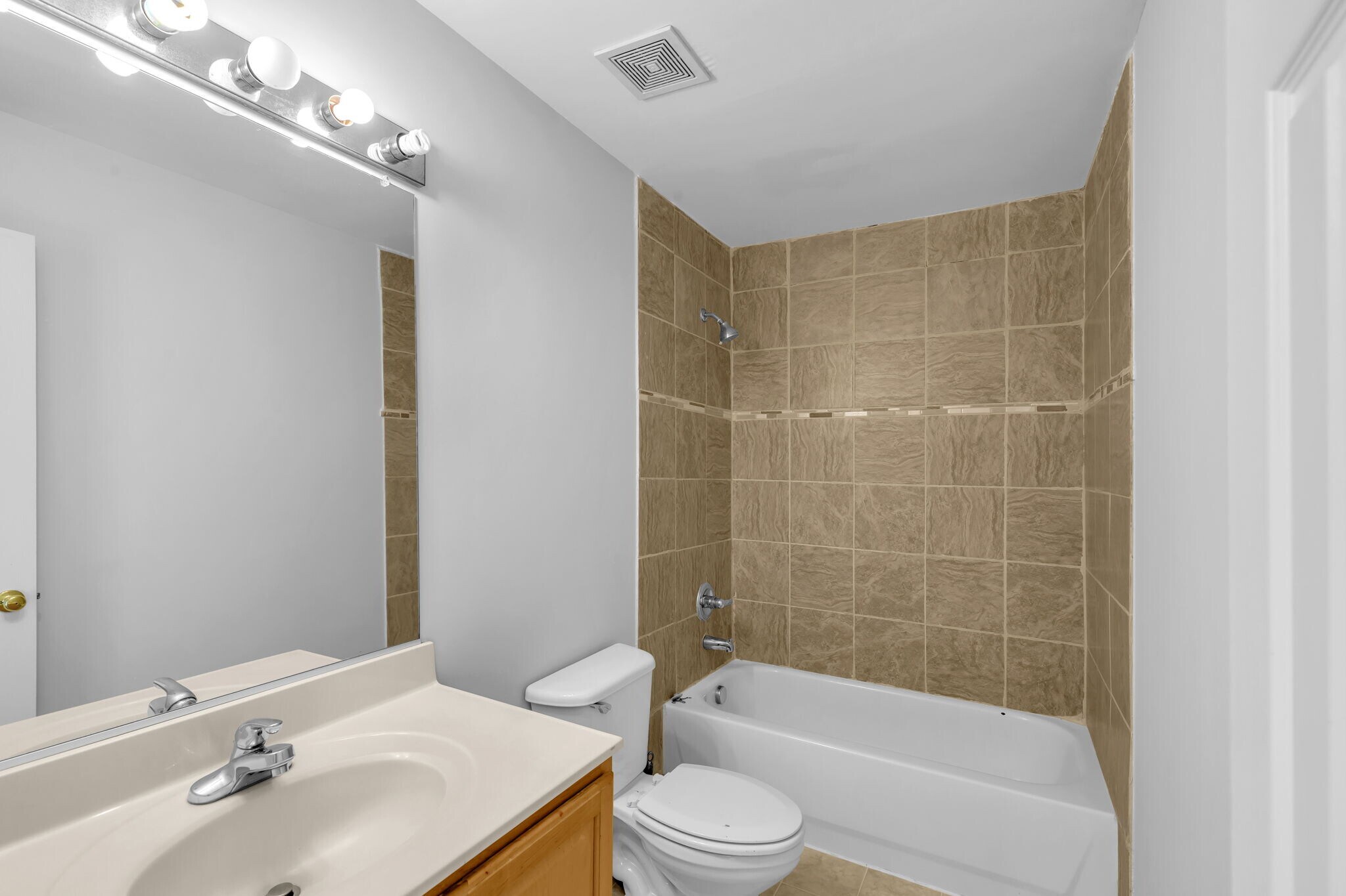 Building Photo - 333 Swanton Ln