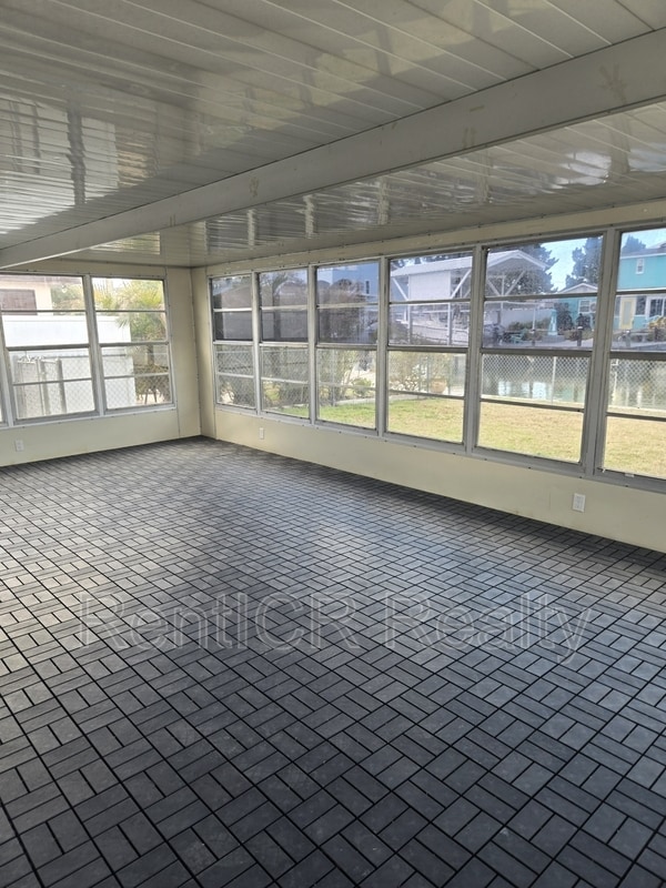 Building Photo - 13311 Susan Dr