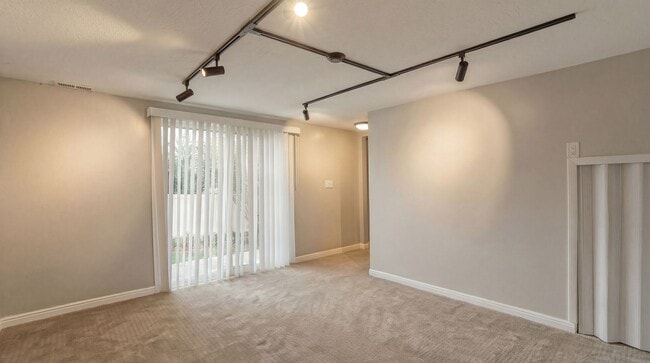 Building Photo - Wasatch Blvd Gem!! Hot Tub, Sauna, & Trails in Top SLC Location