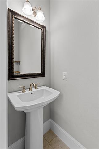 Building Photo - 7105 Myrtleridge Dr