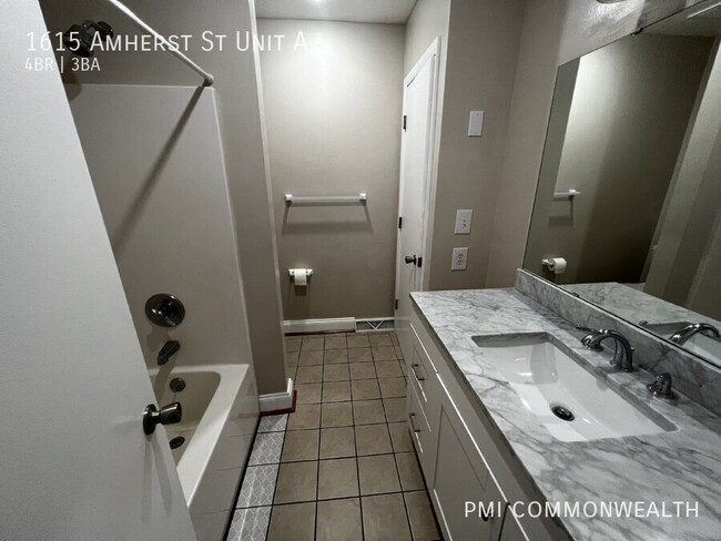 Building Photo - 1615 Amherst St