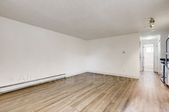 Building Photo - 1450 S Reed St