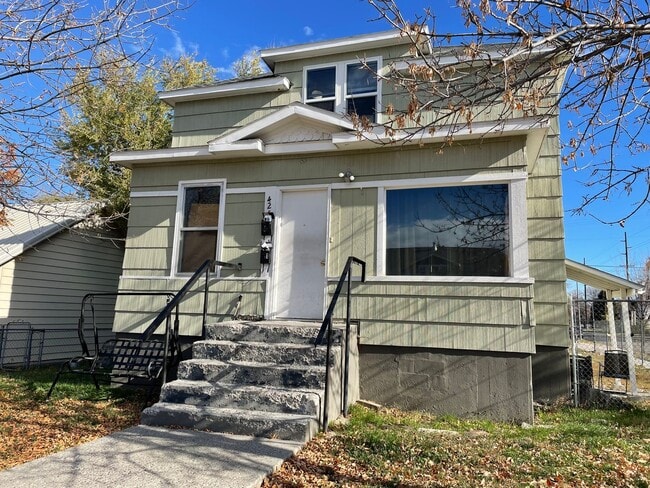 Primary Photo - 425 S 30th St