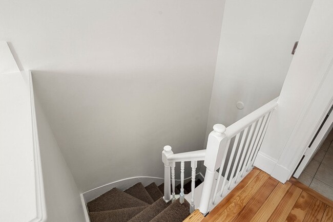 Building Photo - 294 Meridian St