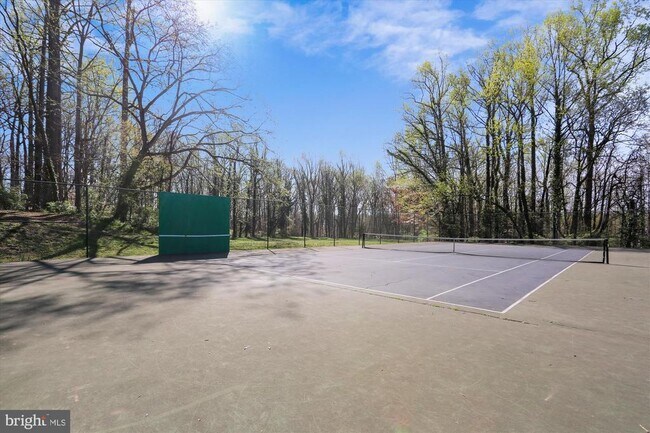 Building Photo - 6403 Tone Dr