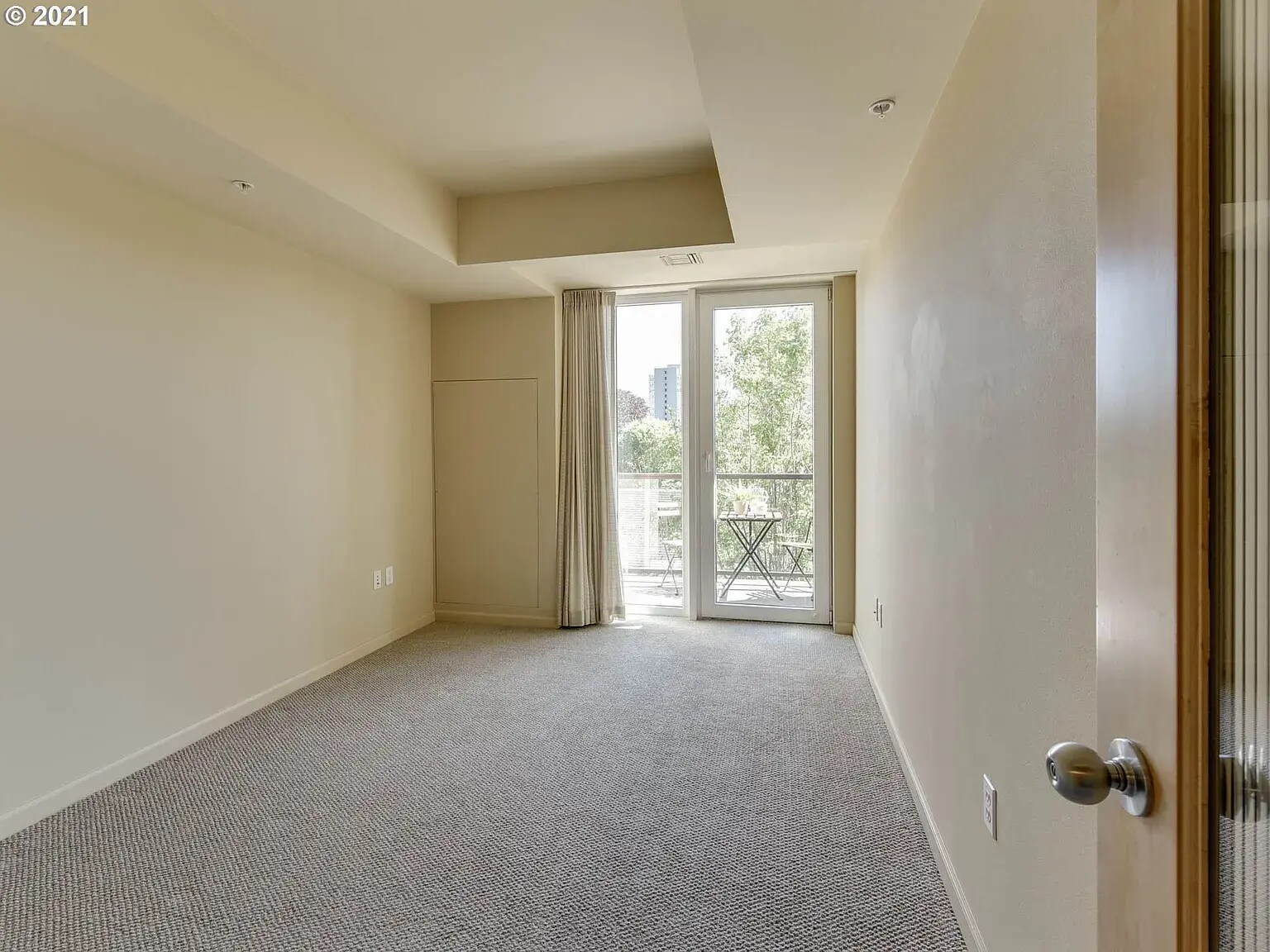 Building Photo - 1620 NE Broadway St